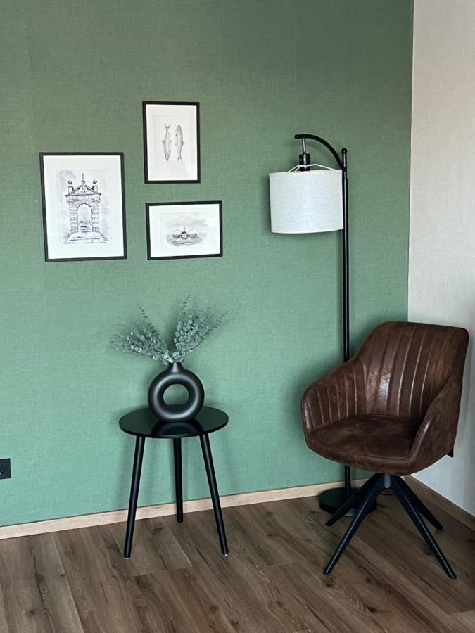 Gemuetliches Studio Im Stadtkern Mit Kanalblick エムデン エクステリア 写真